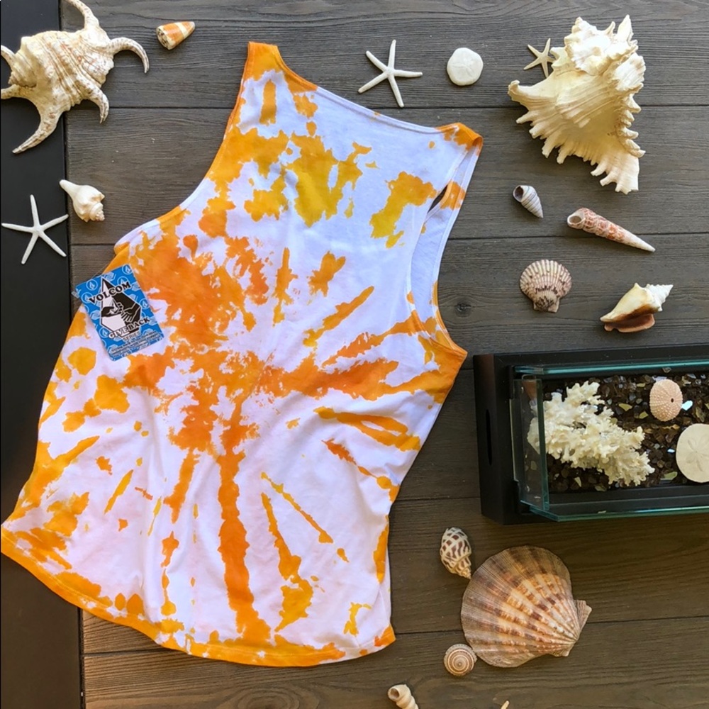🔥💛VOLCOM- tie-dyed tank💛🔥 - Picture 6 of 6
